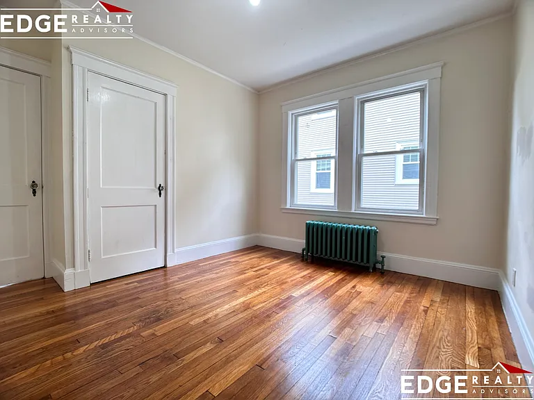 41 Hobart St — Photo 8