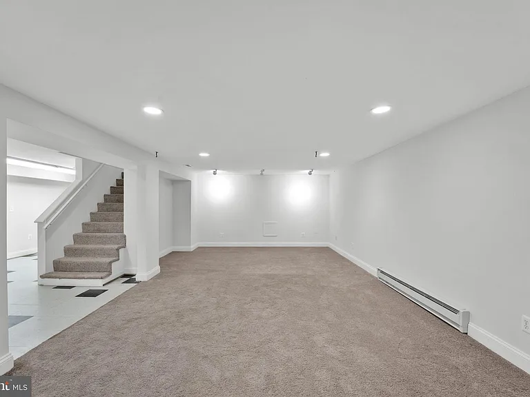 810 Wisteria Dr — Photo 30