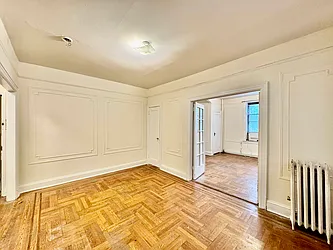24-60 27th Street, #1F
