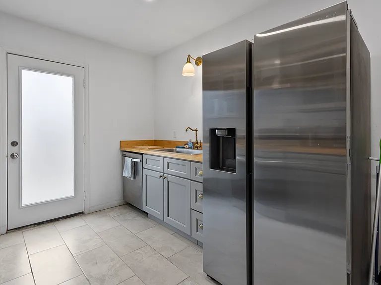 5710 Newport St — Photo 10