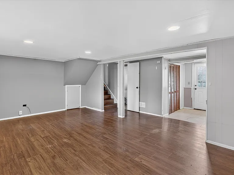 5635 Alabama Ave — Photo 9