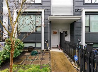 2277 Oak Meadows Dr #180, Surrey, BC