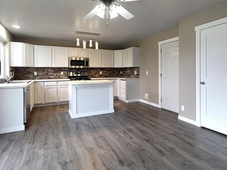 3373 W Linneatus Dr — Photo 5