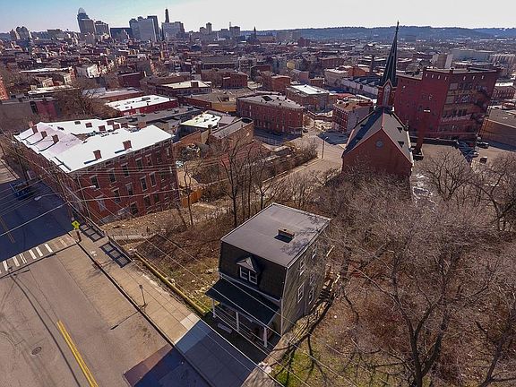 4th image of 105 W Clifton Ave