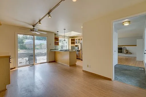 12631 SE 27th St — Photo 5