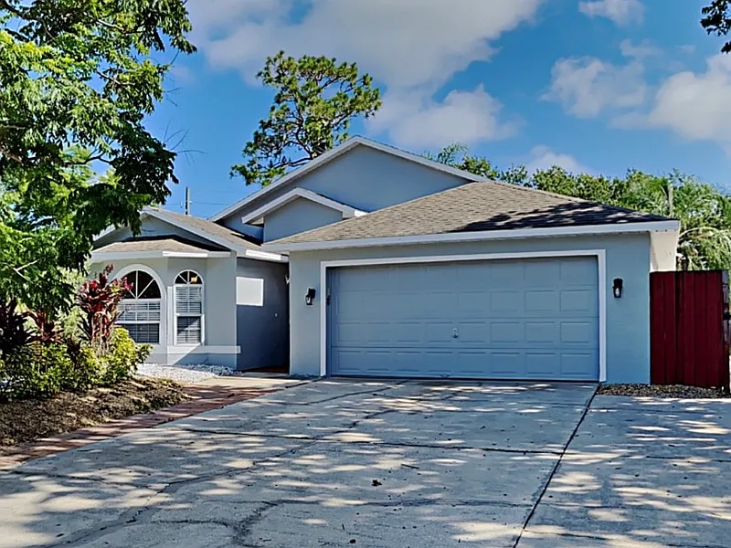 1408 Sugarberry Ln