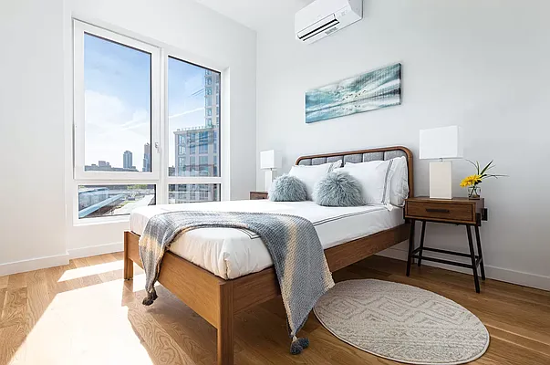 Rented by Luxury Apartments LIC | media 114