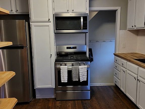 5th image of 8700 Saratoga Ave