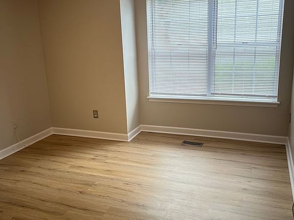 5th image of 426 Delaware Ave APT 125