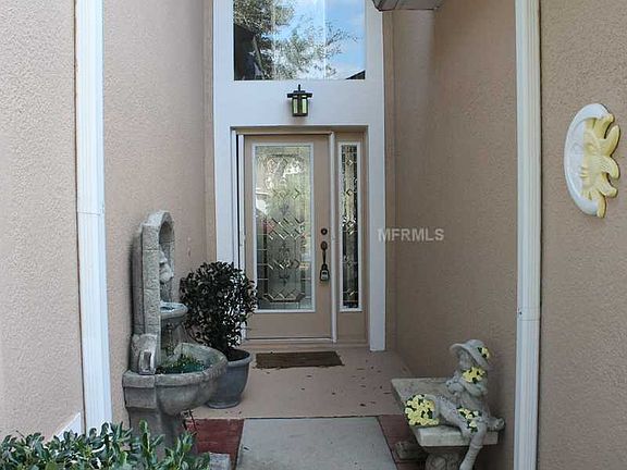 2nd image of 113 Royal Palm Dr