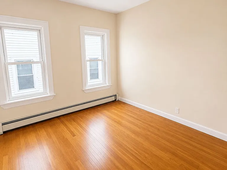 118 Vernal St #2 — Photo 2
