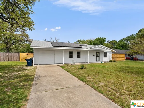 606 Calhoun Dr, Rockdale, TX 76567