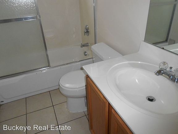5th image of 182 E 11th Ave