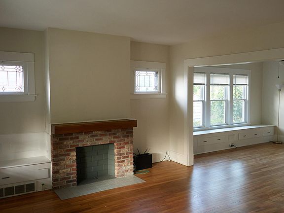 4th image of 1197 Marlowe Ave