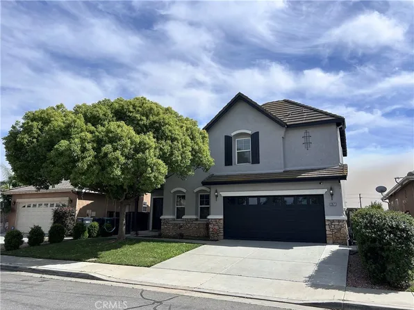 22071 Goldenchain St, Moreno Valley, CA 92553
