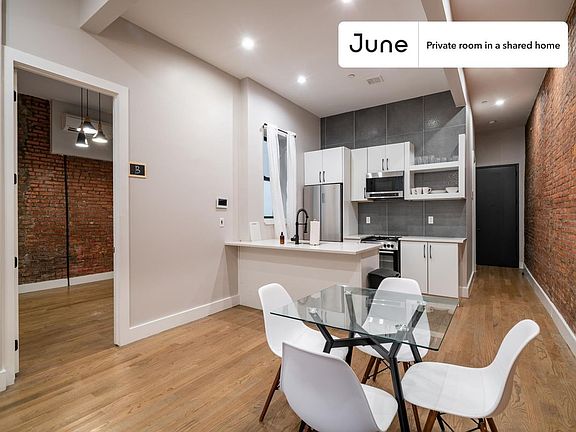 5th image of 90 Manhattan Ave #B