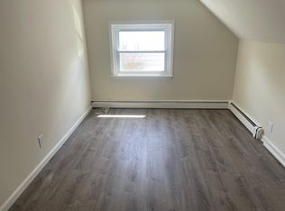 115 Duane St FLOOR 2, Farmingdale, NY 11735