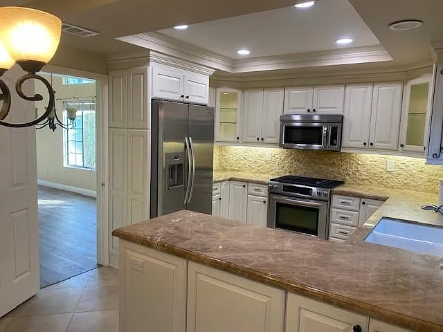 4211 Lost Springs Dr — Photo 8