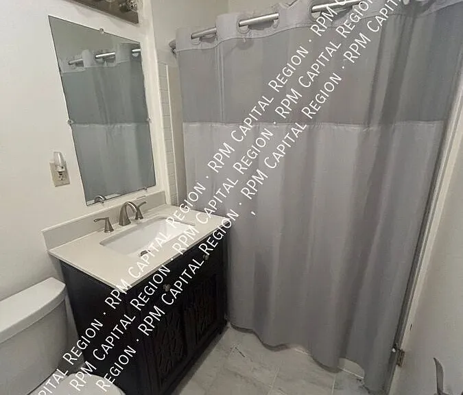 409 Madison Ave #303 — Photo 9