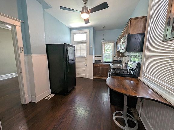 3rd image of 5827 Arsenal St
