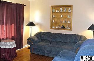 4th image of 2816 20th Street Ln NE