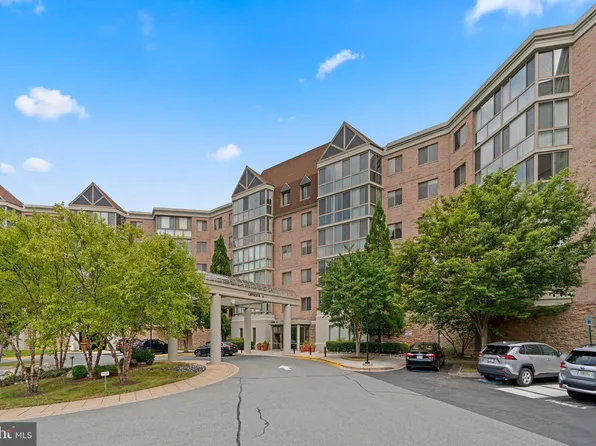 2901 S Leisure World Blvd Unit 216, Silver Spring, MD 20906