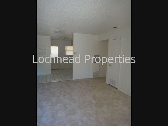 3rd image of 1321 Greenwood Dr