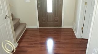2nd image of 1852 Golfview Ln