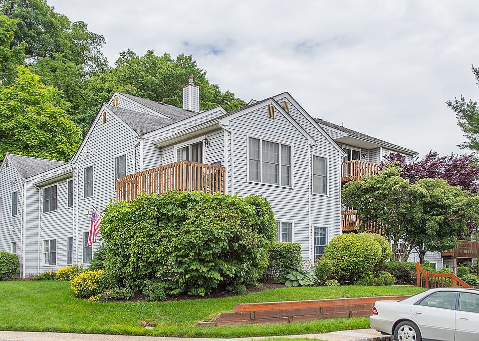 2nd image of 41 Stonyridge Dr