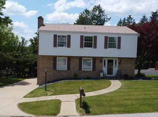 42 Redwood Ln, Wheeling, WV