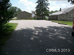 2nd image of 121 W Hoffer St