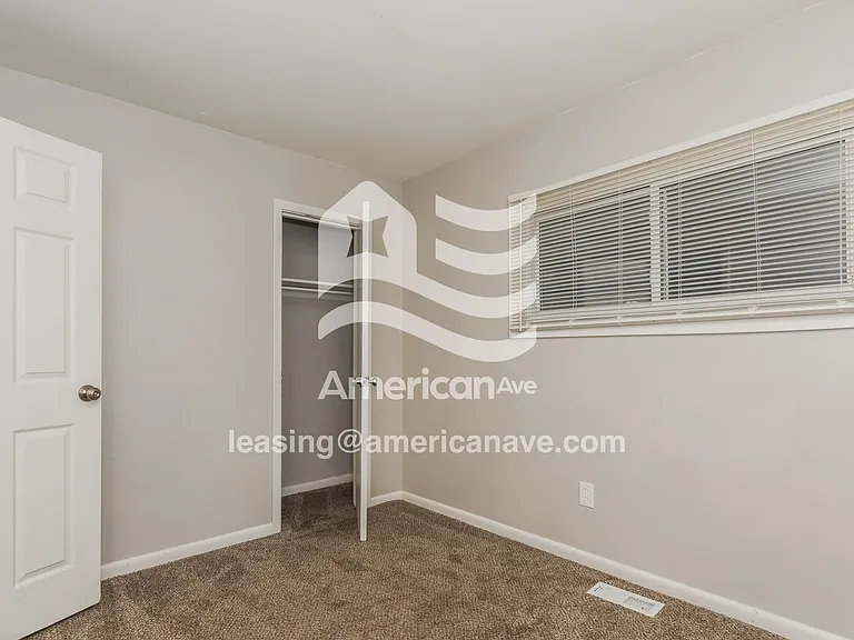 1514605_011_wm_-_bedroom_13417845.jpg