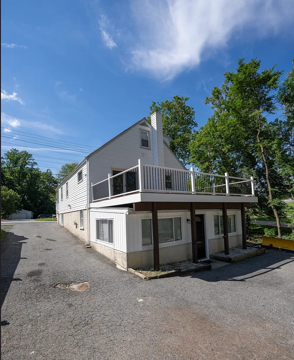 4 bed, 1224 sqft, $2,200 — Photo 4