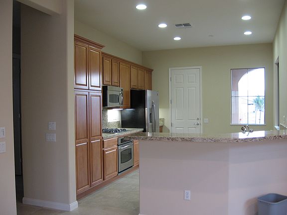 3rd image of 81896 Avenida Galeana