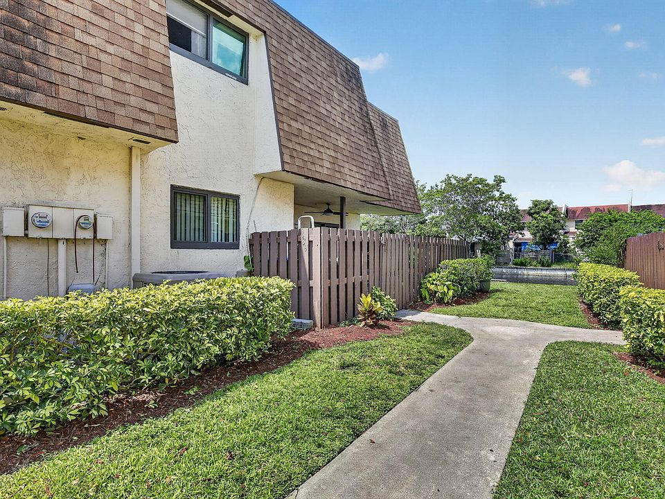 1st image of 139 San Remo Boulevard #139
