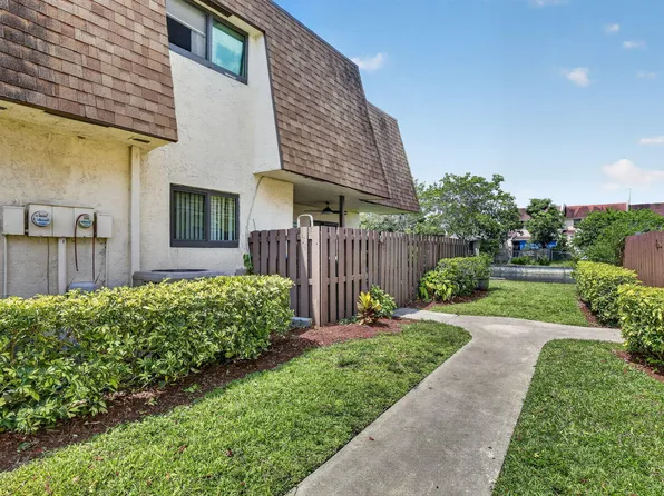 139 San Remo Boulevard #139, North Lauderdale, FL 33068