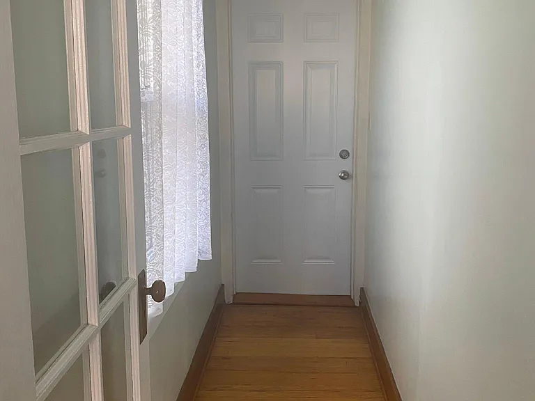 543 Richmond Ave #1 — Photo 12
