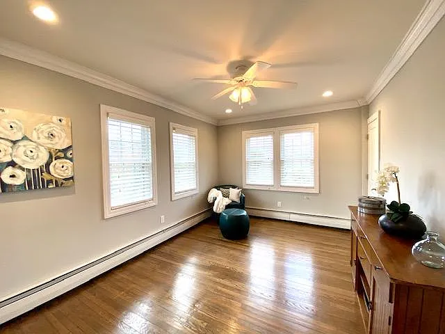 Fairfield Tudor at Bay Shore — Photo 10