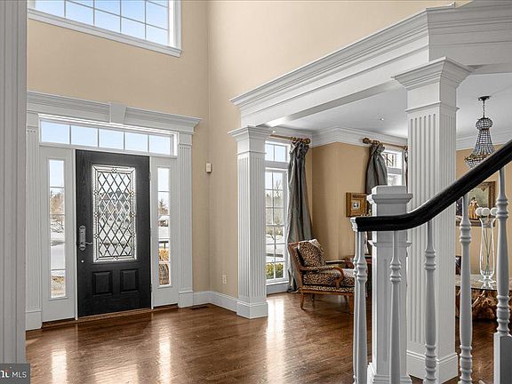 4th image of 132 Parsons Ln