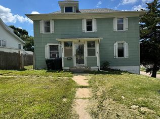 6547 Bedford Ave, Omaha, NE 68104