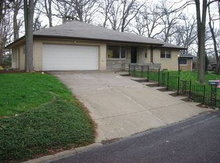 1717 E Shady Oak Dr, Peoria, IL