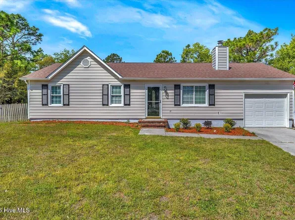 608 Calabash Drive, Hubert, NC 28539