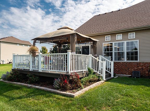 2nd image of 30132 Autumn Dr #0