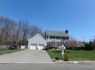 1 Running Brook Dr, Tinton Falls, NJ 07724