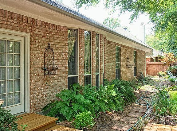 4th image of 633 Prestonwood Cir