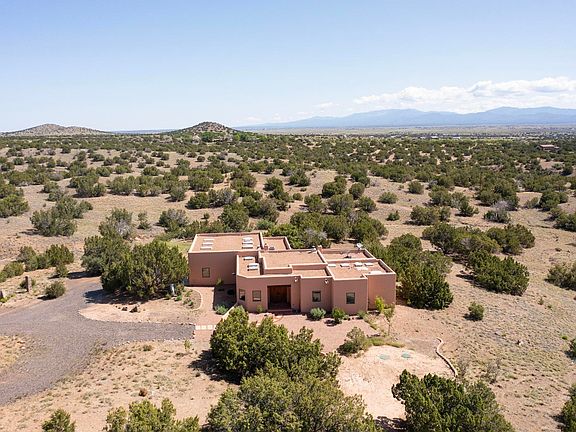 4th image of 33 Black Canyon Rd