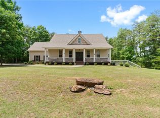 58 N Village Cir, Rydal, GA 30171