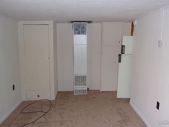 3rd image of 127 S Parker St