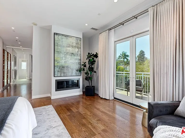 9767 Monte Mar Dr — Photo 33