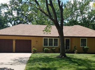8212 Hardy Ave, Raytown, MO 64138